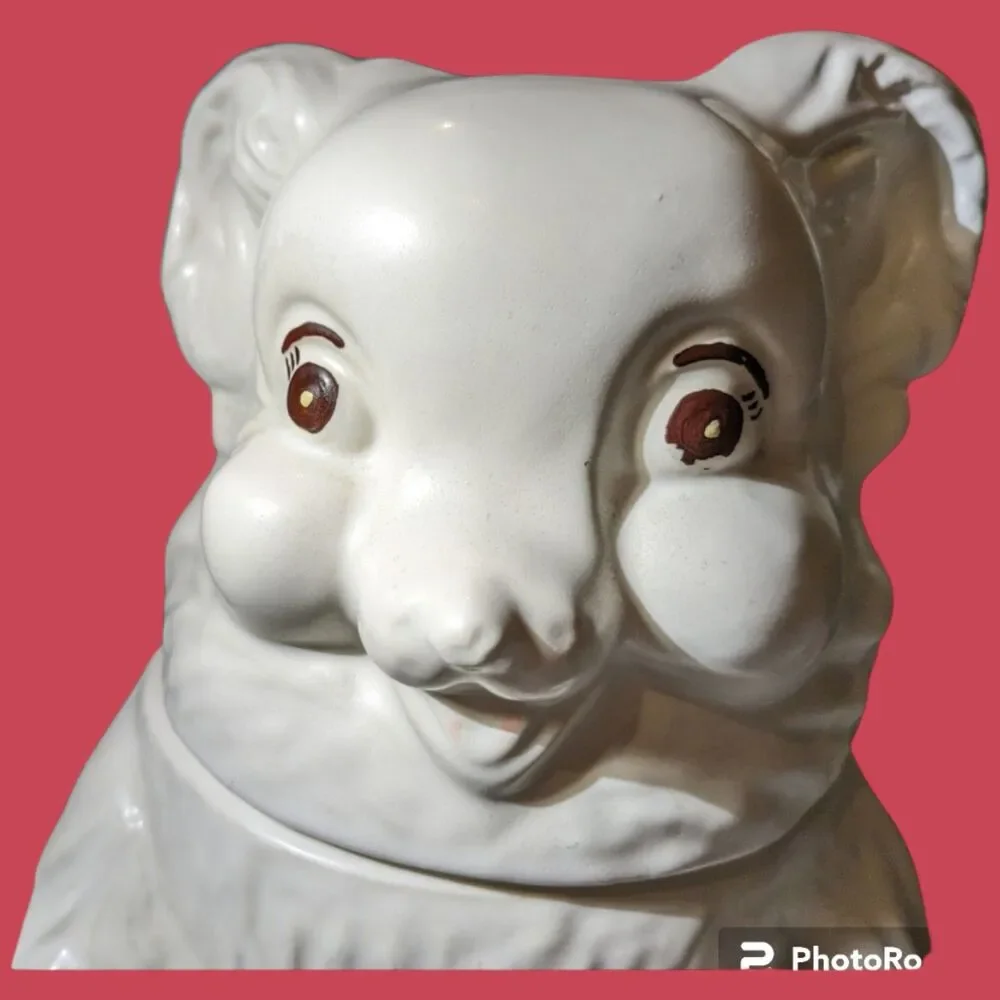 McCoy Bear Cookie Jar Vintage 1940s White Large Bear 12